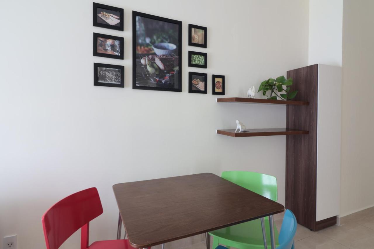 Deluxe With Balcony, Pool, Fitness And Yoga * Cidade de Ho Chi Minh